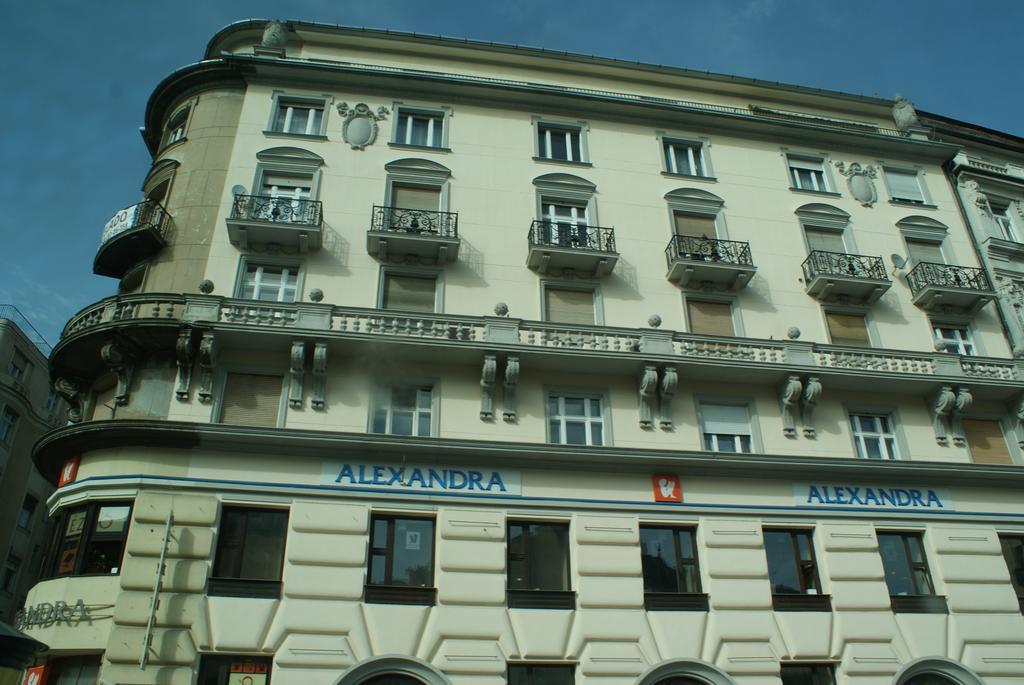 Budapest Holidays Fashion Екстериор снимка